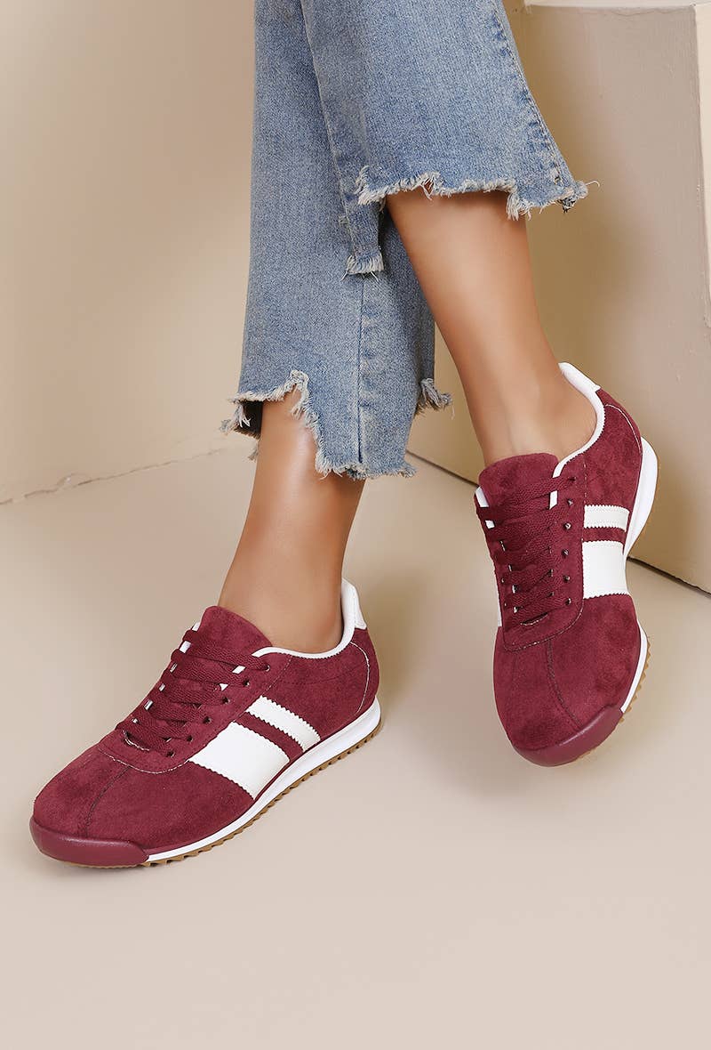 Joia Paris - Wholesale Lifestyle Sneakers - Women's - Women's casual sneakers with contrasting stripes X-250217