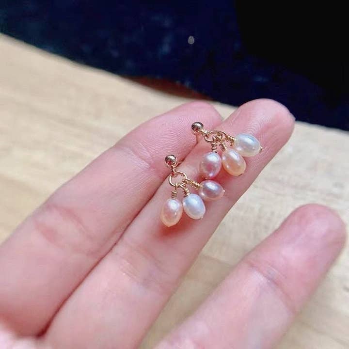 18K Gold Plated Multiple Color 4mm Small AAA Oval Pearl Earring for wholesale by Haengseongworkshop