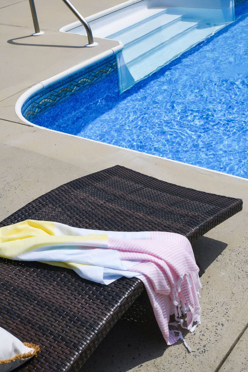 Yaqamoz - Vente Serviette de plage - RAYÉ | SERVIETTE DE PLAGE LÉGÈRE | PÊCHE2