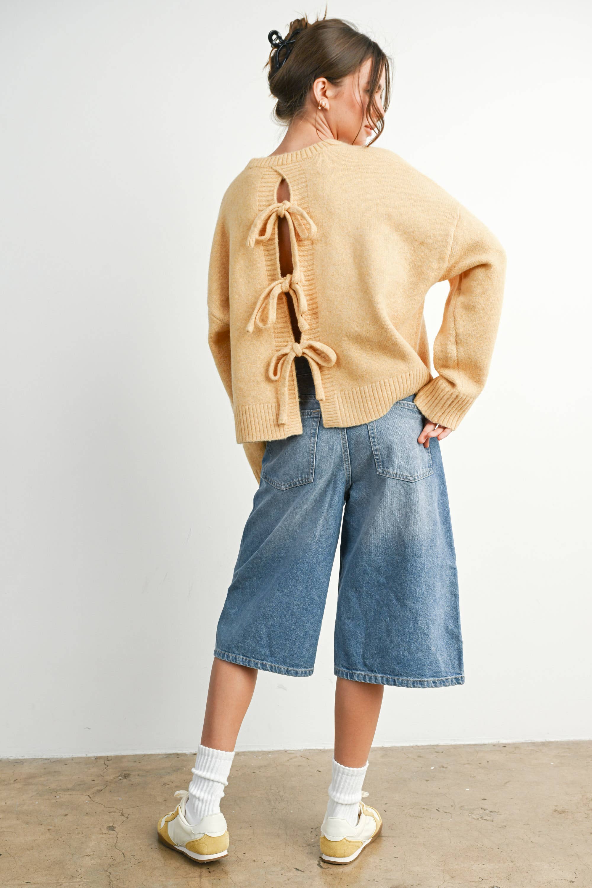 BUTTERMELON - Wholesale Knit Sweater - Women's - Tie-back Sweater - BMW781518