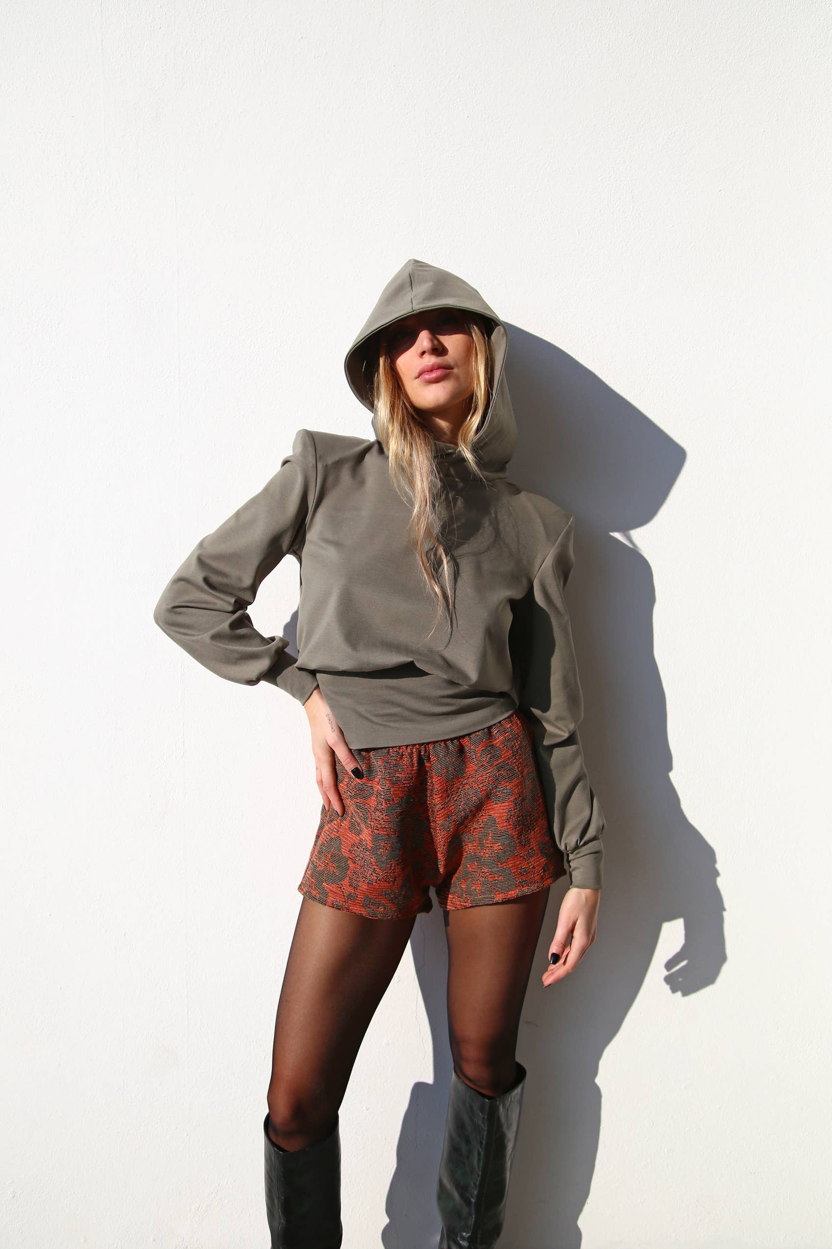 A4040 CULOTTE DAMASK SALMON FLOWERS for wholesale on Faire4