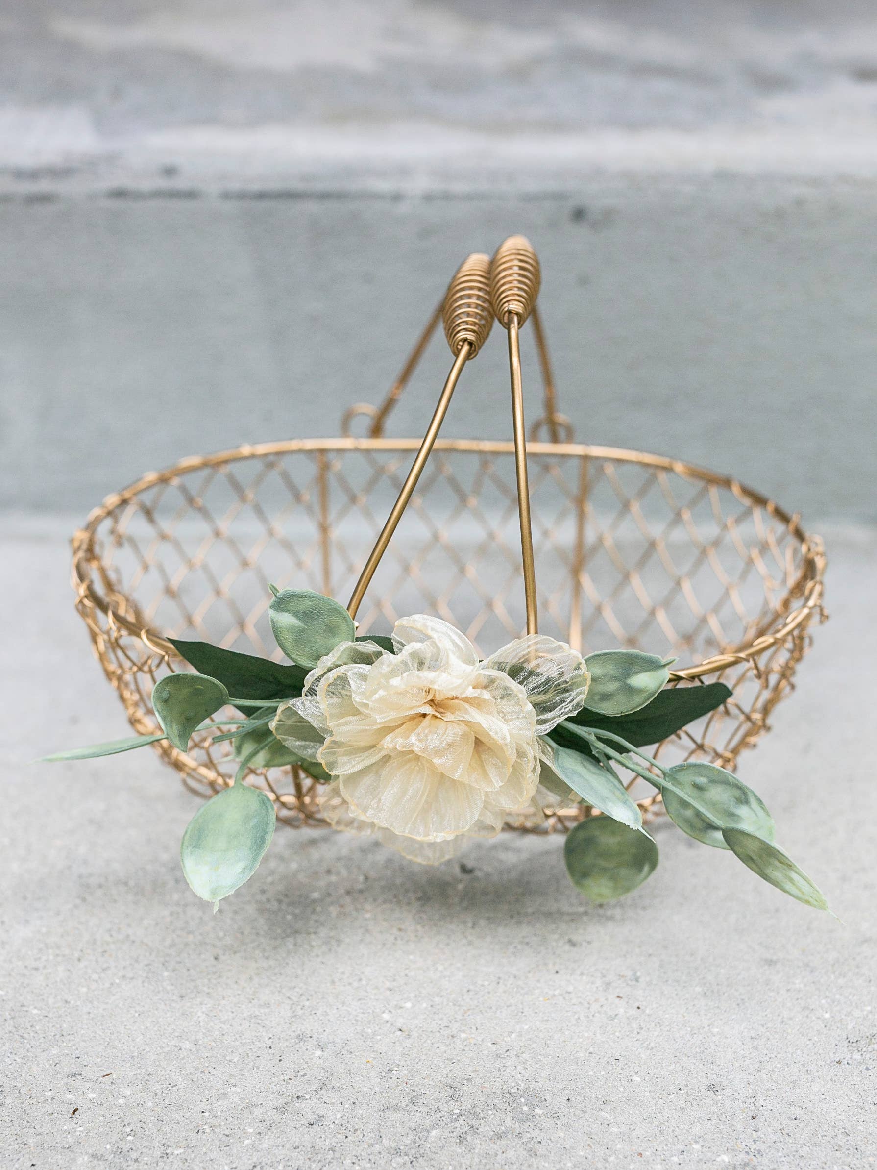 Indy Supply Co - Wholesale Basket - Champagne Gold Metallic Flower Girl Basket | Golden Wedding3