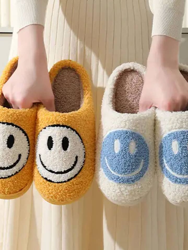 DOUBLJU - Wholesale Slippers - Unisex - Smiley Face Unisex Cotton Slippers for Fall,Winter
28