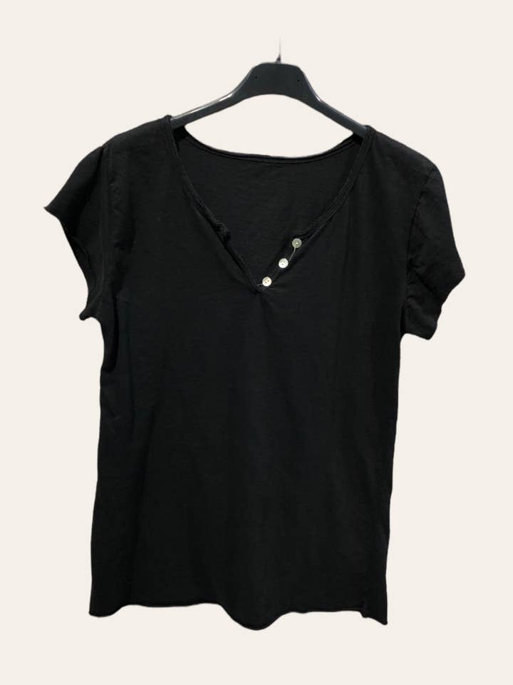 MOONSUN - Wholesale T-Shirt - Women's - 3 button Tunisian collar plain t-shirt