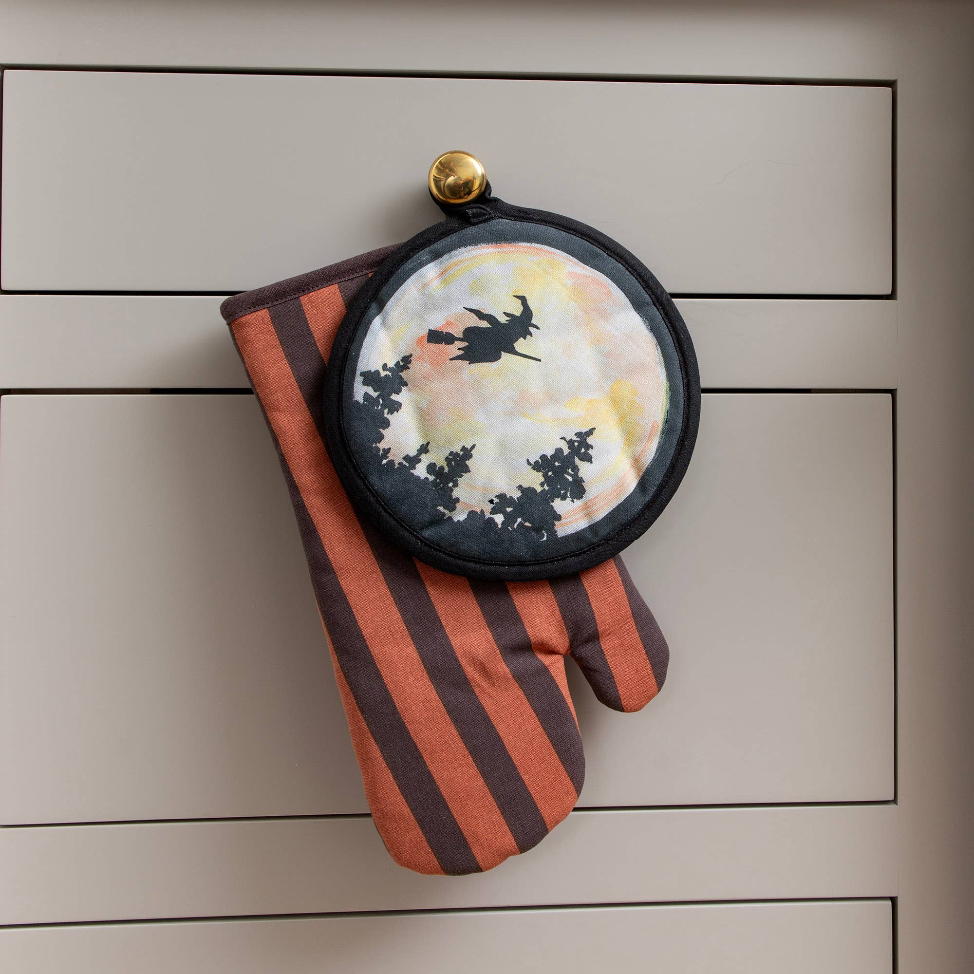 1canoe2 | One Canoe Two Paper Co. - Wholesale Oven Mitt/Pot Holder - Witch Pot Holder Set0