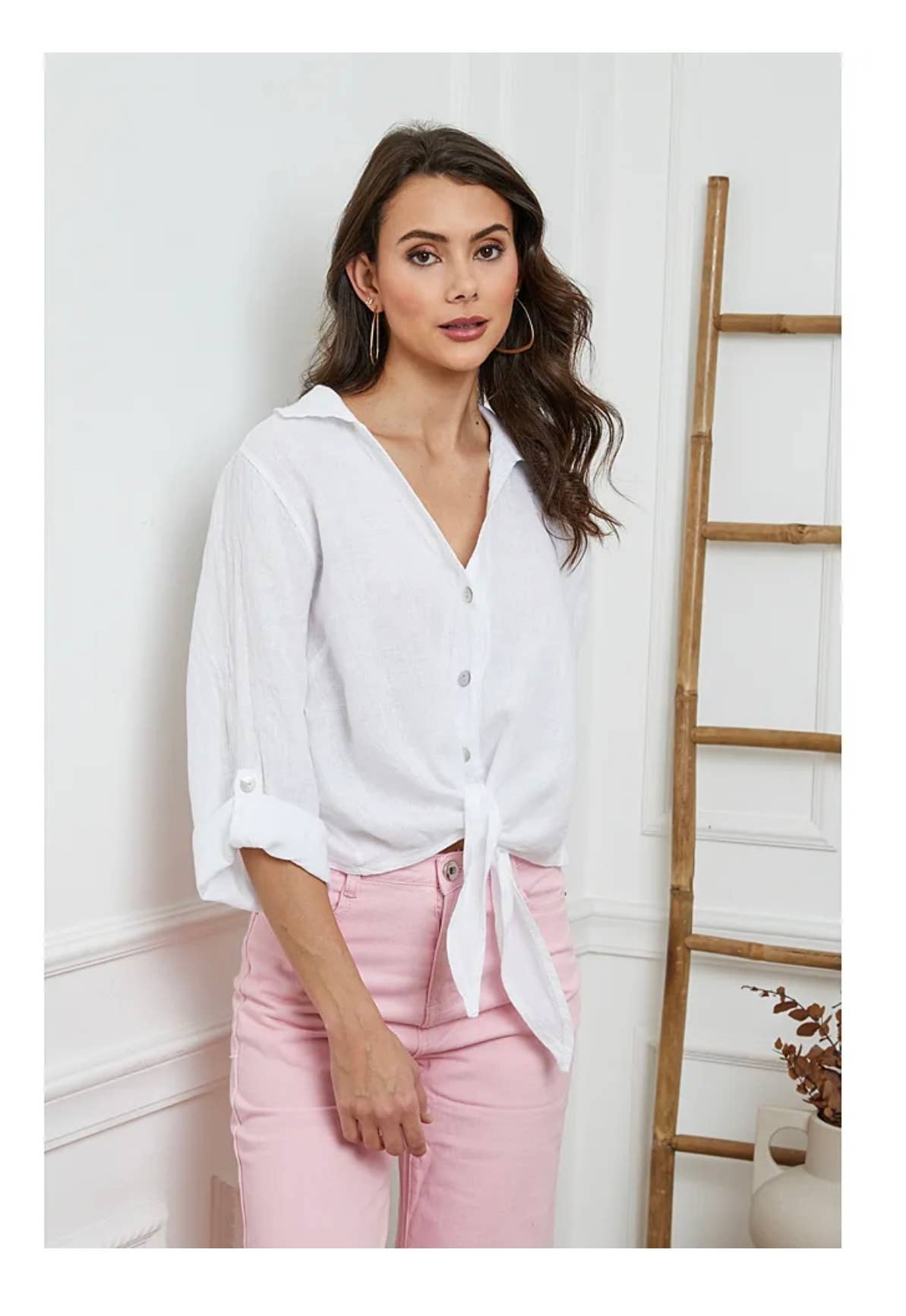 LÉA & LUC - Venta al por mayor Camisa con botones - Mujer - Camisas anudadas a la cintura en 100% lino REF. 220271