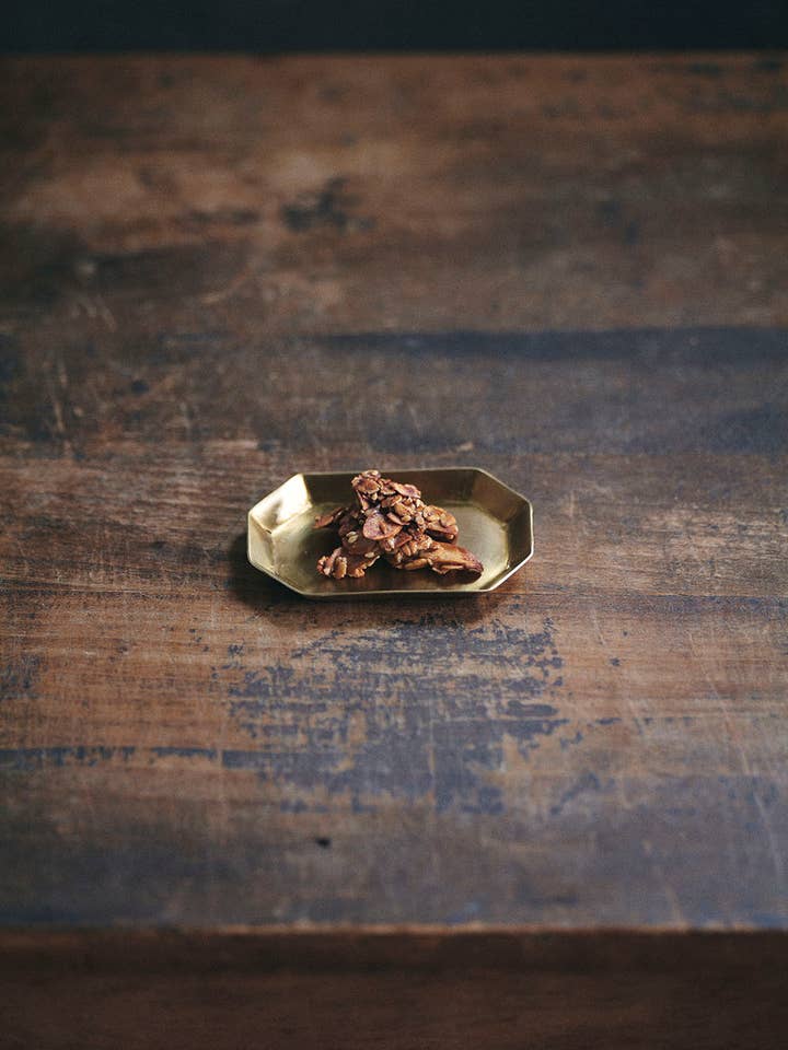 Brass Plate Long Octagonal (SS) for wholesale by Fog Linen Work