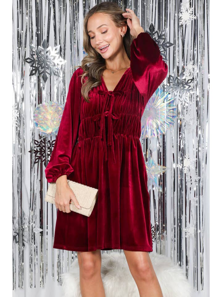 Vine & Love - Wholesale Dress - Women's - Elegant Silhouette Luxe Velvet V-Neck Dress VD831438