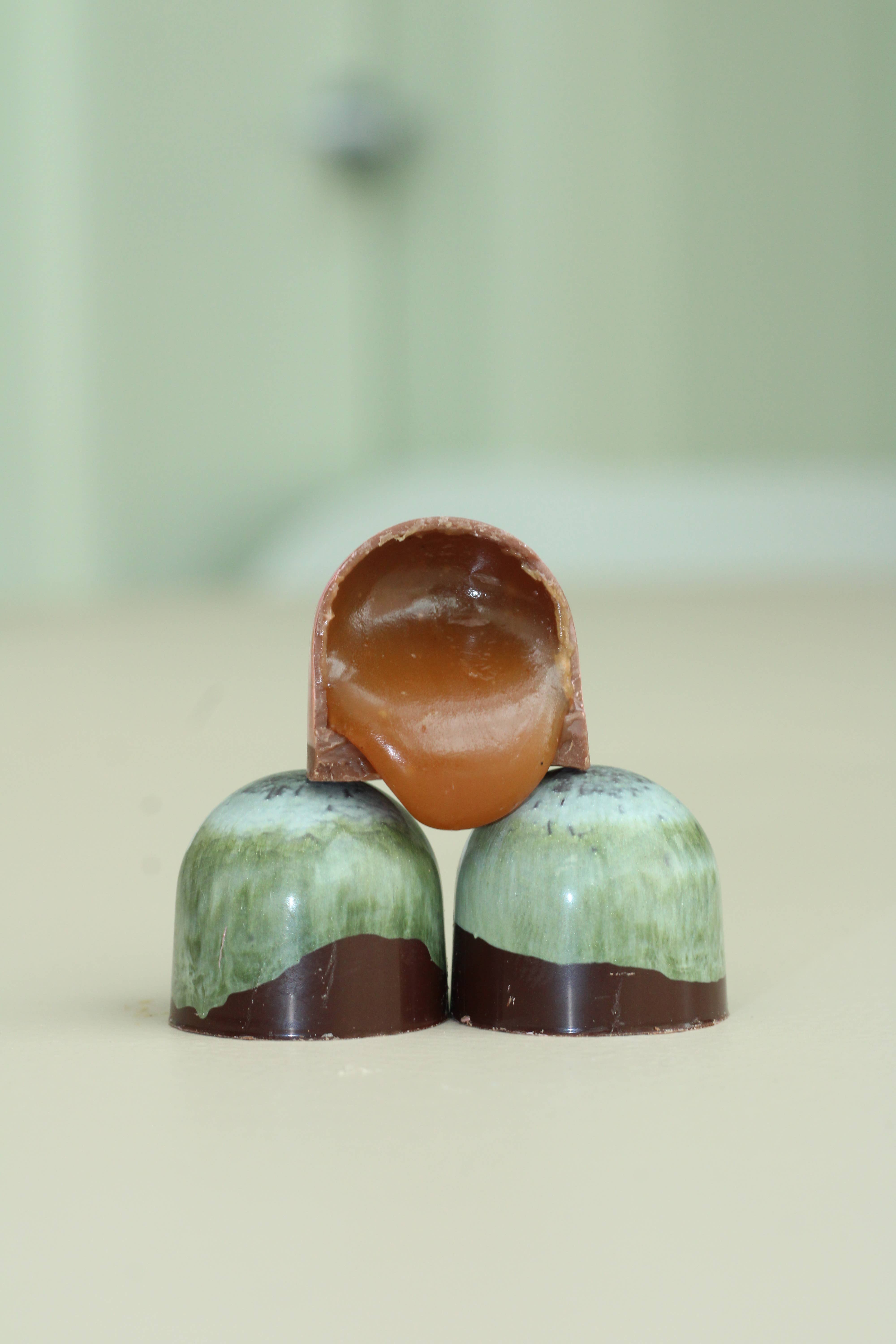 Rousseau Chocolatier - Wholesale Chocolate Box - Chocolate Favor Box of 23