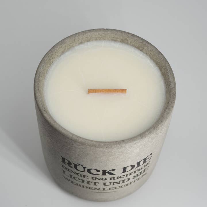 this is not a card game. - Wholesale Jar/Filled Candle - Handgemachte Duftkerze aus Beton "Das richtige Licht"3
