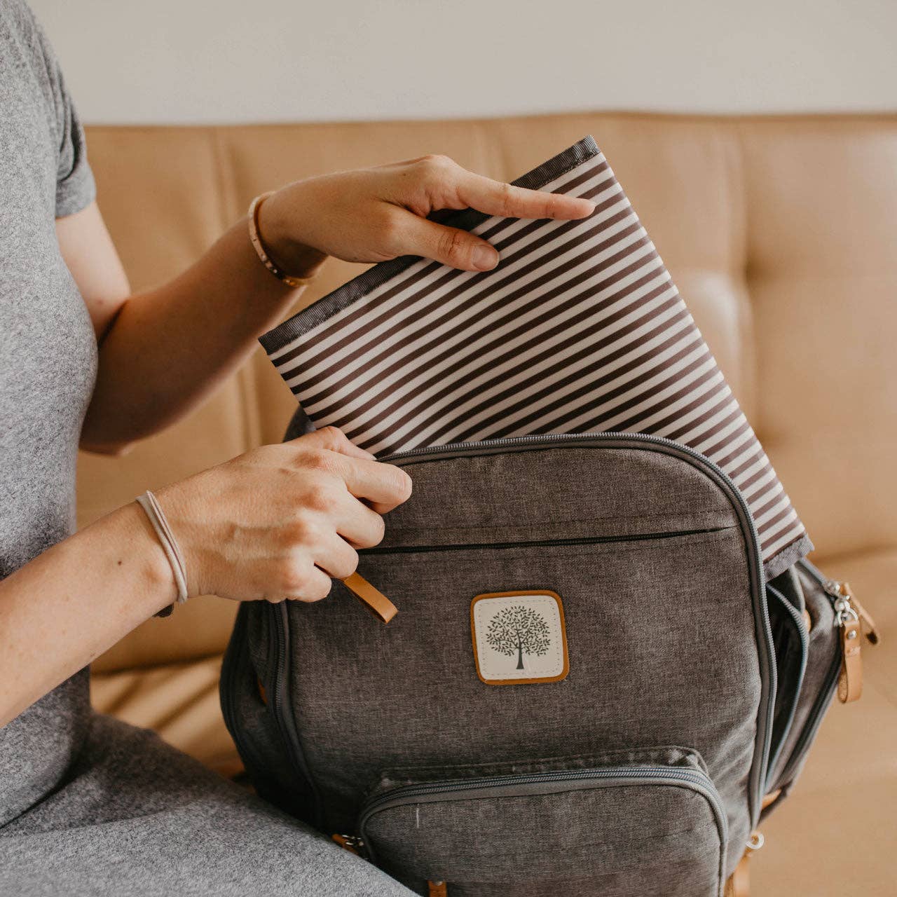 Parker Baby Co. – Großhandel Wickelauflage/-unterlage – Baby – Tragbare Wickelunterlage5