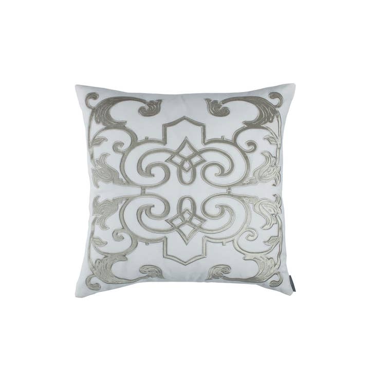 Mozart kvm. Pude/Hvid Linned/Is Sølv Fløjl 24X24 for engroshandel hos Lili Alessandra
