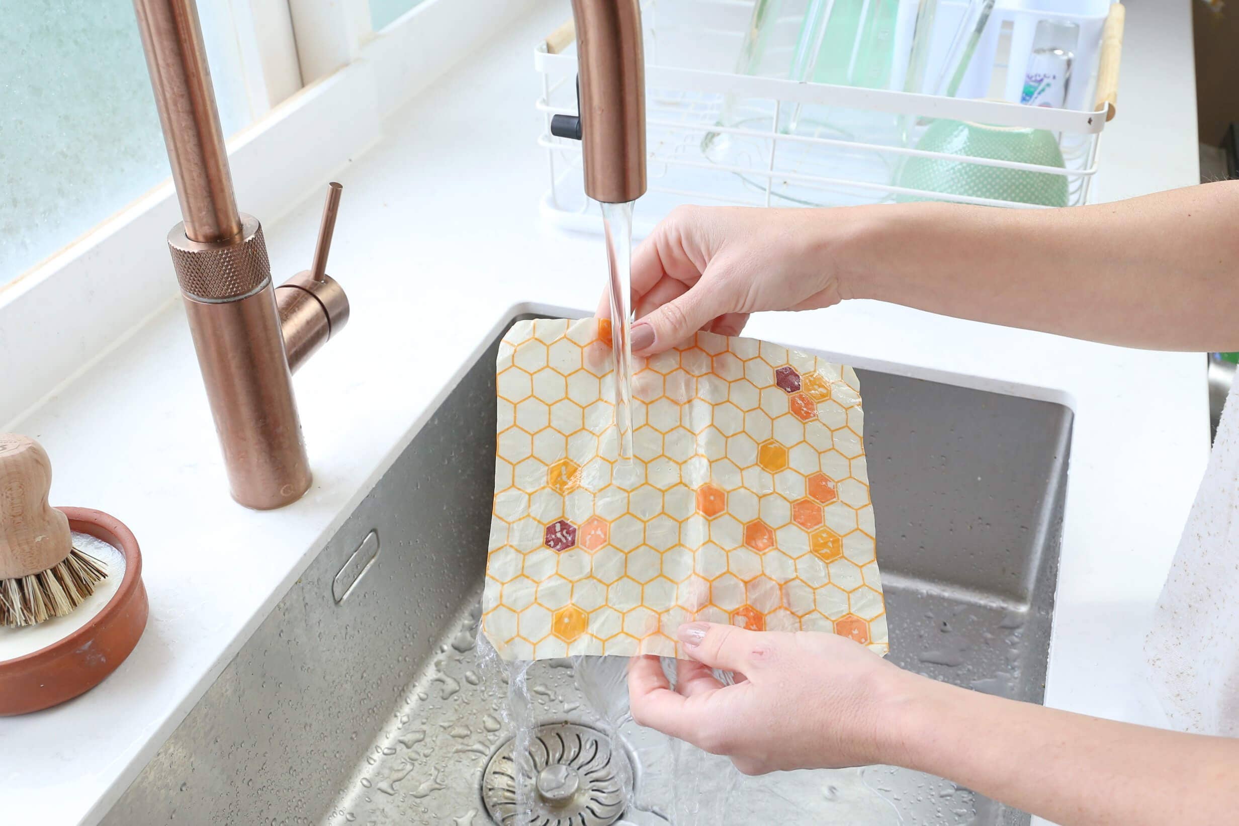 Beewise - Wholesale Food Storage Wrap/Bag - Beeswax Food Wraps Organic Set x 3 | Reusable & Washable4