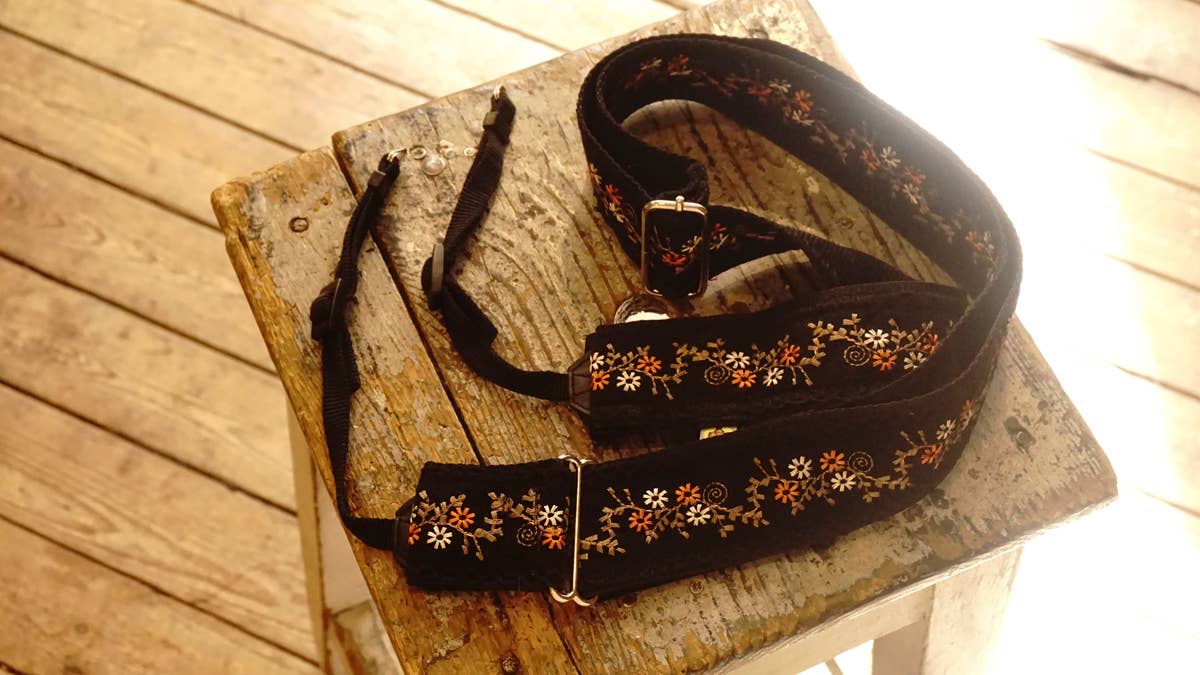 hundsfutter - Wholesale Camera Strap - Gabriela camera strap0