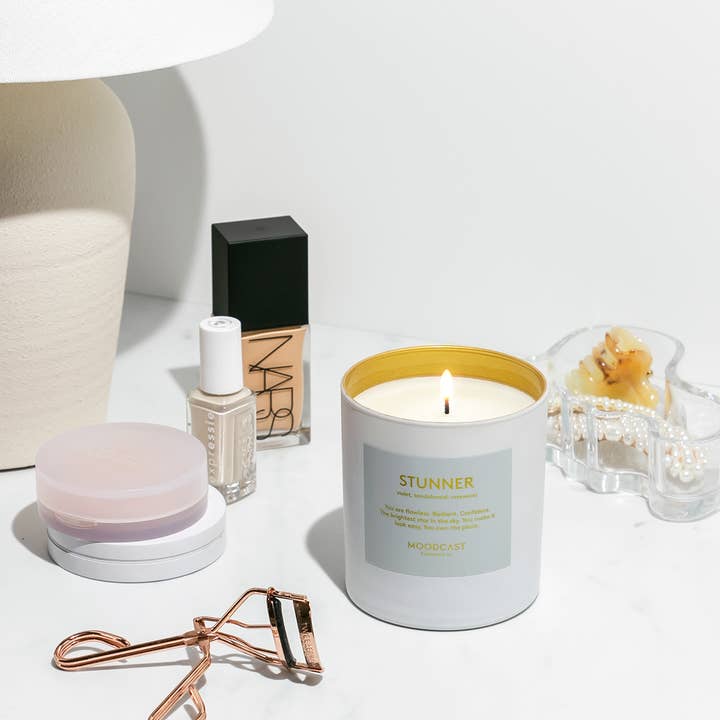 Moodcast Fragrance Co. - Wholesale Jar/Filled Candle - Coconut Wax Candle - Persona - Stunner - 8 oz Glass Jar