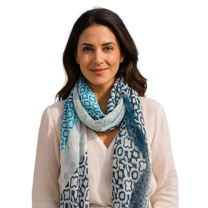 Sciarpa Geometrica Acqua/Verde Petrolio per la vendita all'ingrosso da parte di Blue Pacific