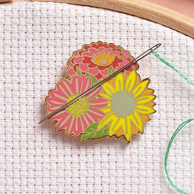 Recordatorio magnético de flores para venta al por mayor de Caterpillar Cross Stitch