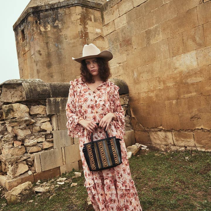 MYRA - EU - Wholesale Crossbody Bag - Women's - Nuevas Vistas Crossbody Bag In Black and Yellow1