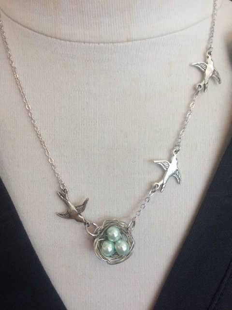 Collar personalizable de 3 pájaros volando mamá para venta al por mayor de Mitzi Wear