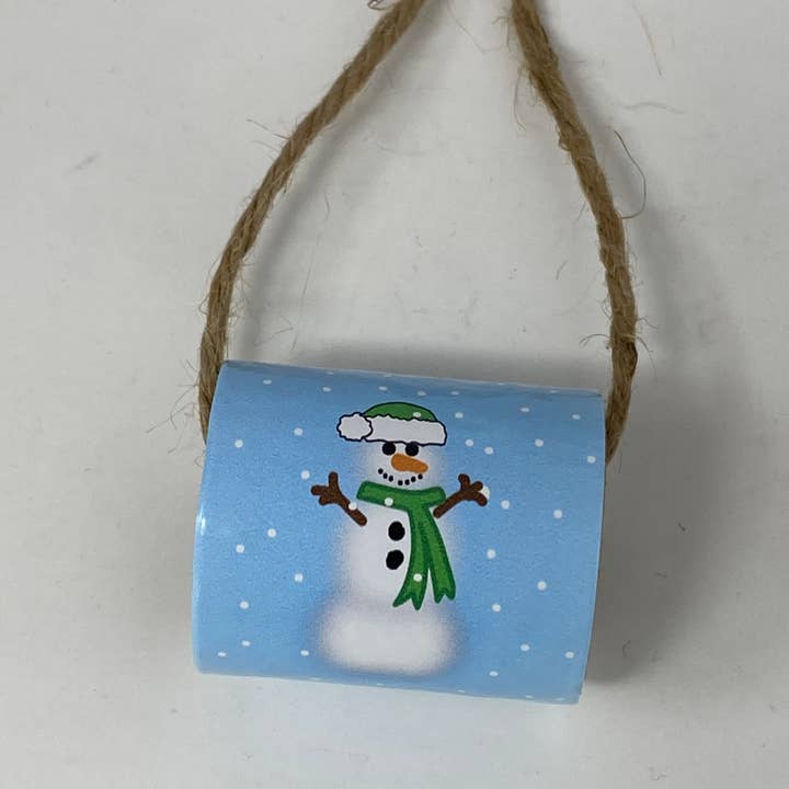 Farmhouse Style Ring Ornament (Snowman) for wholesale by The Polka Dot Box