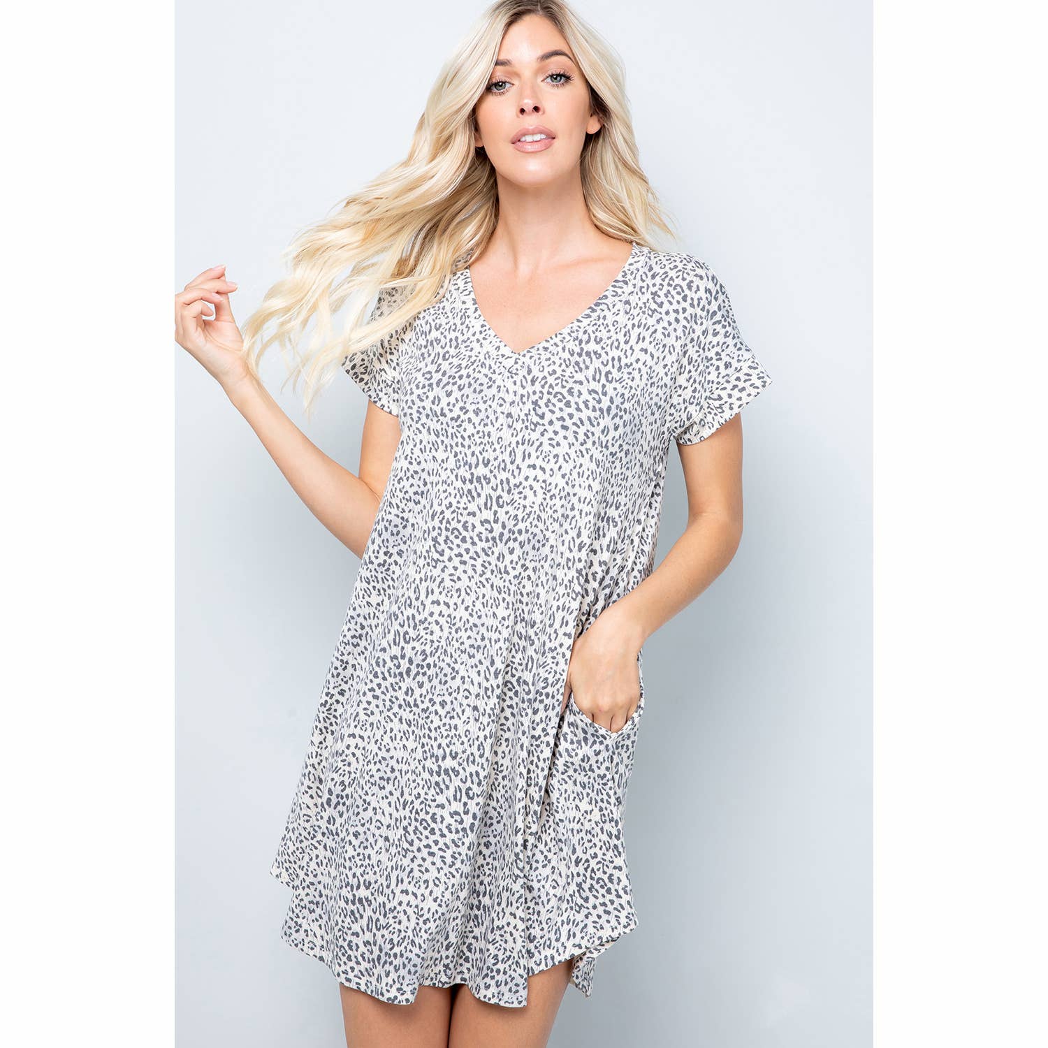 Sweet Lovely by Jen - Wholesale Dress - Women's - SD5349 LEOPARD V-NECK JERSEY DRESS4