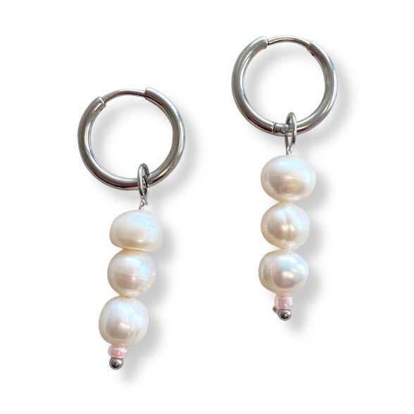 Triple Pearls Earrings - Silver for wholesale by TOMMASINI