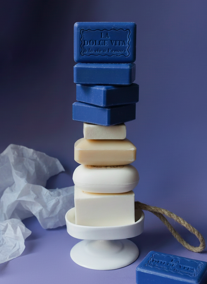 Un baiser français s'il vous plaît - Wholesale Bar Soap - French organic soap0