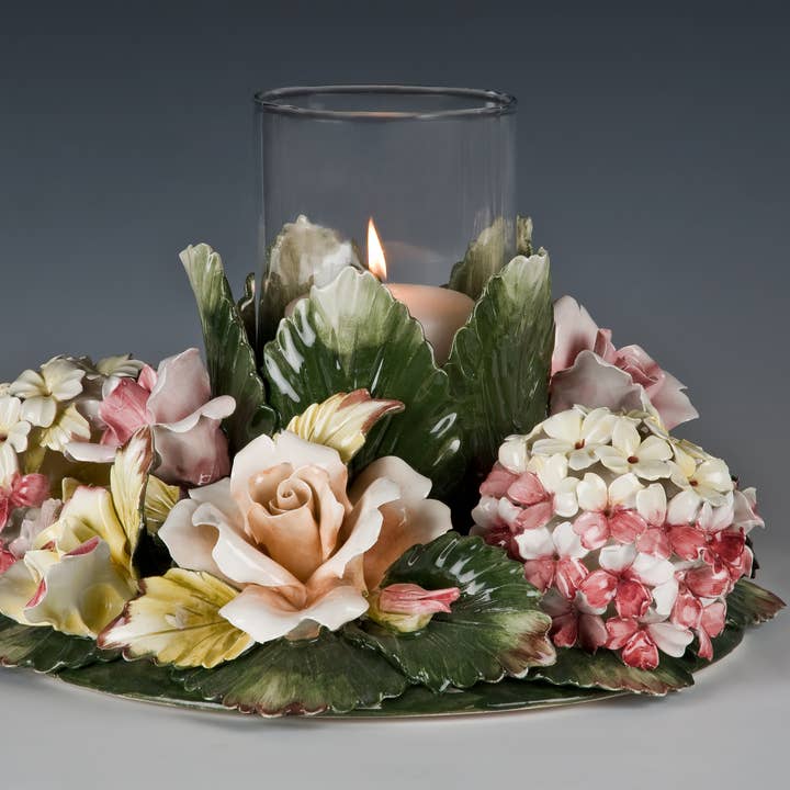 FLAMBEAU WITH ROSES AND HYDRANGEAS for wholesale by I Borbone Arte di Capodimonte srl