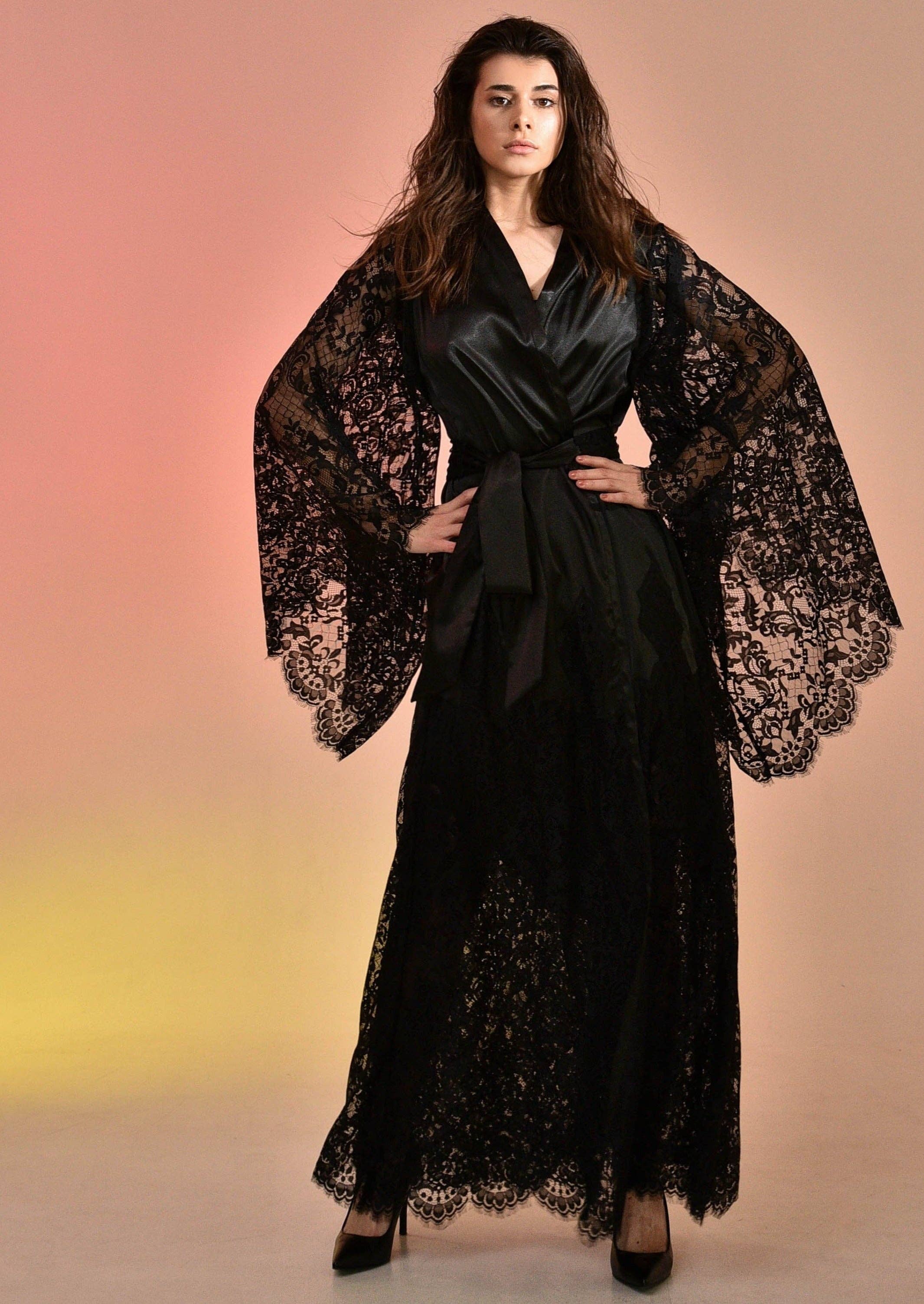 More Than a Woman Black Robe and Nightgown Set with Lace for wholesale on Faire3
