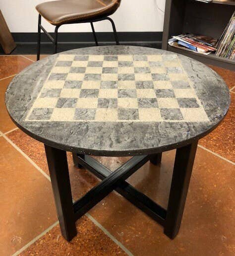 Concrete Resurrection Studios - Vente Jeux de société - Échiquier rotatif en béton texturé en pierre pour usage intérieur ou extérieur7