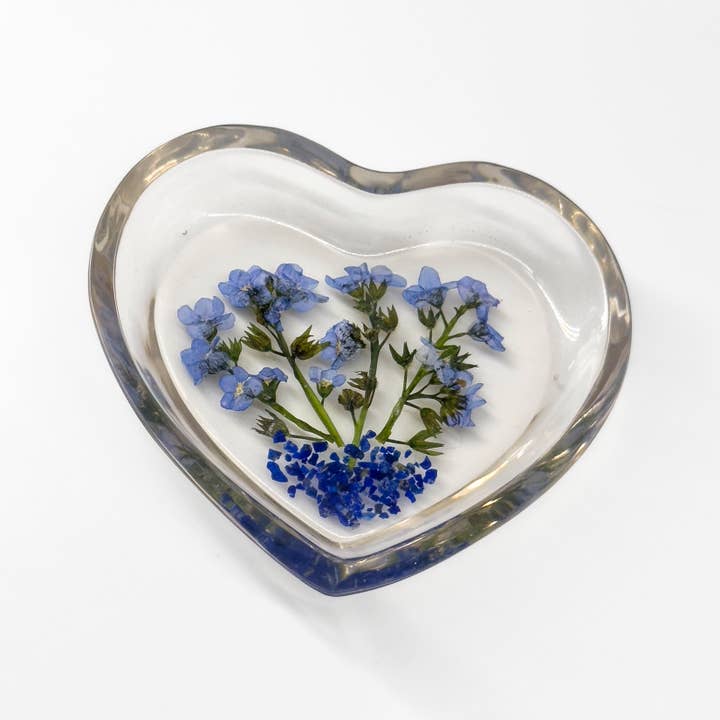 Belart Fair Trade - Wholesale Jewellery dish - Botanical Resin Heart Catch-All with Stones1