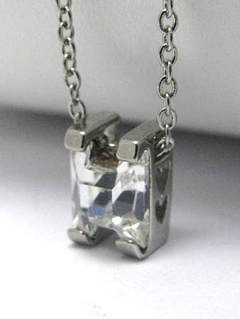 ( #MIX31 ) SWAROVSKI KRISTAL INITIAAL HANGERTJE KETTING voor wholesale door Jewelry Max