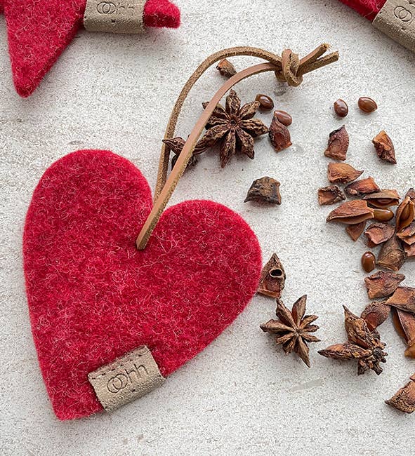 Lübech Living - Wholesale Ornament - Heart ornament from Zero Waste wool, Red2