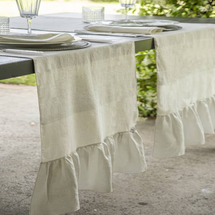 gold Runner Carillon for wholesale on Faire