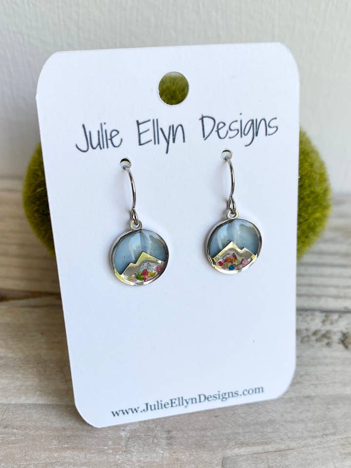 Orecchini Piccola Montagna in Vetro Colorato per la vendita all'ingrosso da parte di Julie Ellyn Designs