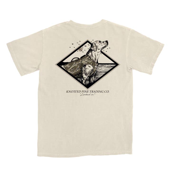 Verrouillé pour la vente par Knotted Pine Trading Co.