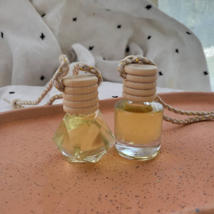 Unwind Apothic - Wholesale Air Freshener - Hanging Air Freshener - Car Deodorizer - Aromatherapy - Desk Freshener- Portable Air Reed Diffuser- Essential Oil Pendant - Perfume Ornament