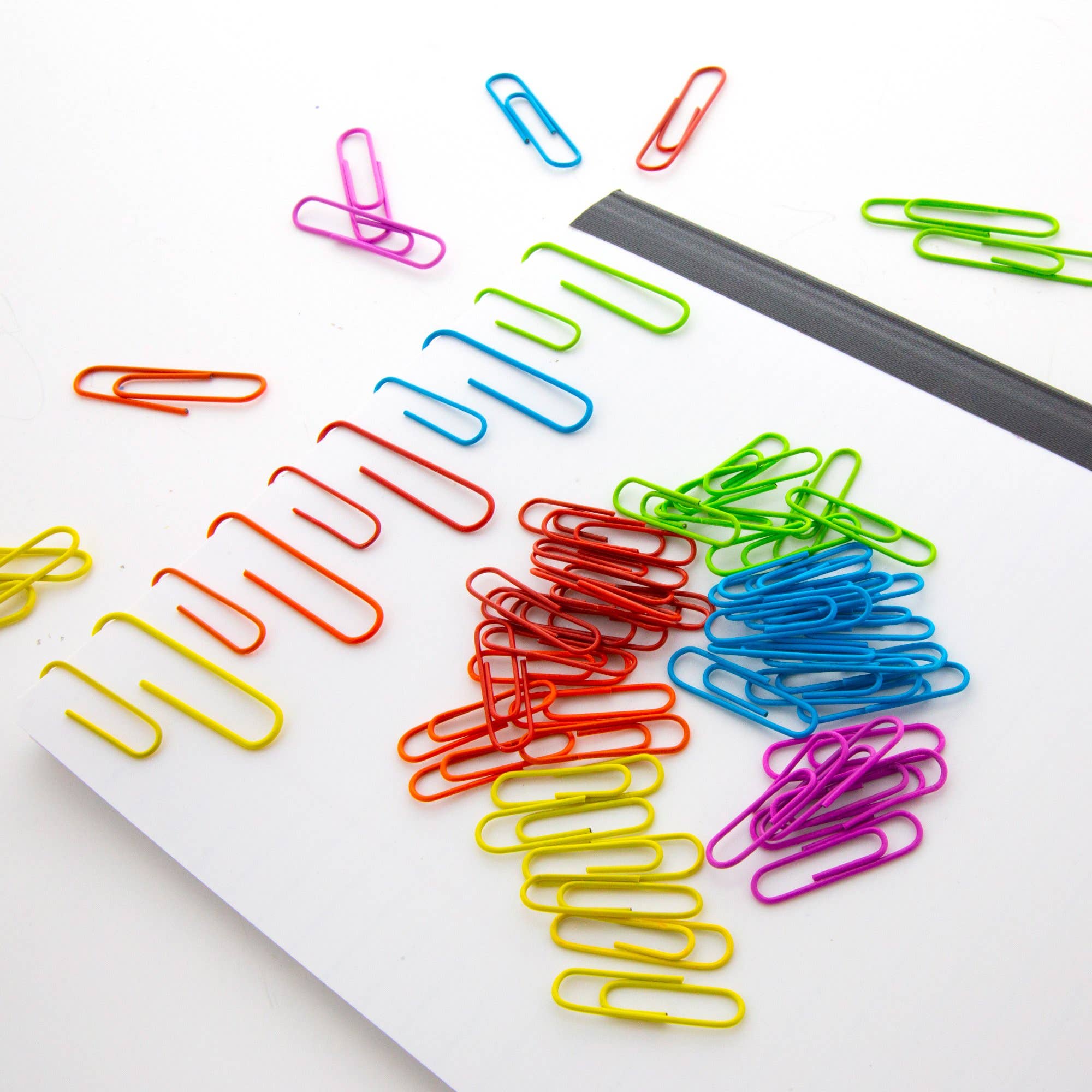 Luna Office Supply -  Everyday Essential - Wholesale Paperclip - No 1 Regular Color Paper Clips1