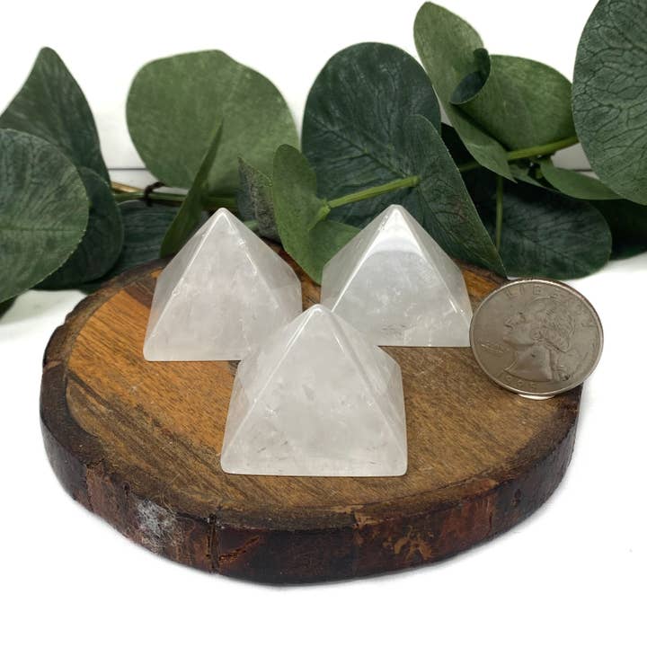 The Crystal Tabby - Wholesale Spiritual Stone/Crystal - Clear Quartz Pyramid- 1 pc