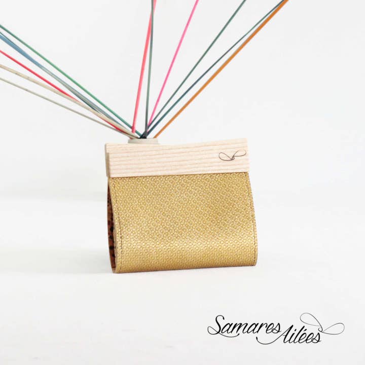 Porte-Monnaie en Bois et Cuir "Michelle" pour la vente par Samares Ailées