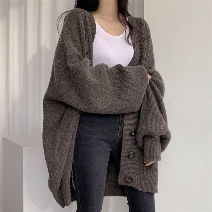FurDecoration – Engroshandel Cardigan - Dame – Cardigan i afslappet pasform med enkeltbrystet lanterneærme1