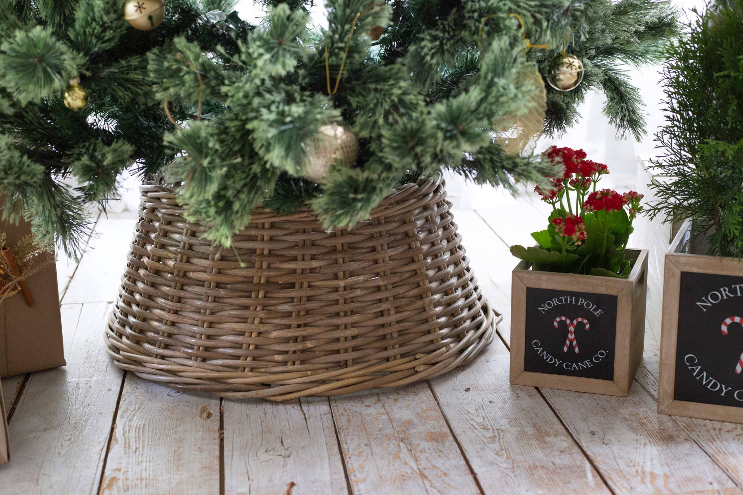 Bacon Basketware - Vente Jupes de sapin de Noël - JUPE D'ARBRE EN ROTIN2