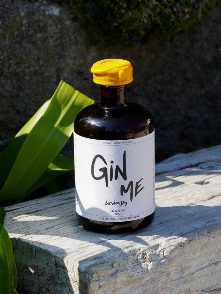Gin-Flasche, "Gin Me" für den Großhandel von Infuse Me