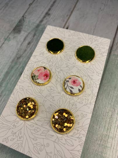 Set de pendientes con cierre floral verde oliva, dorado y rosa, moda primaveral para venta al por mayor de TeachCreateExplore
