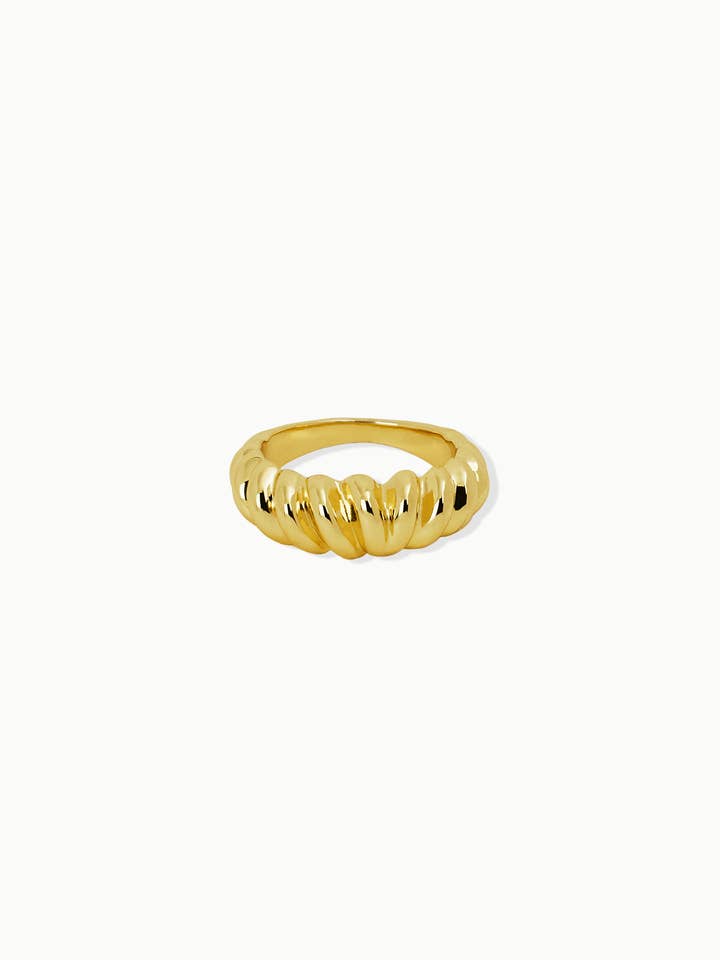 Bague en or Viper V Croissant Dome pour la vente par Ounce