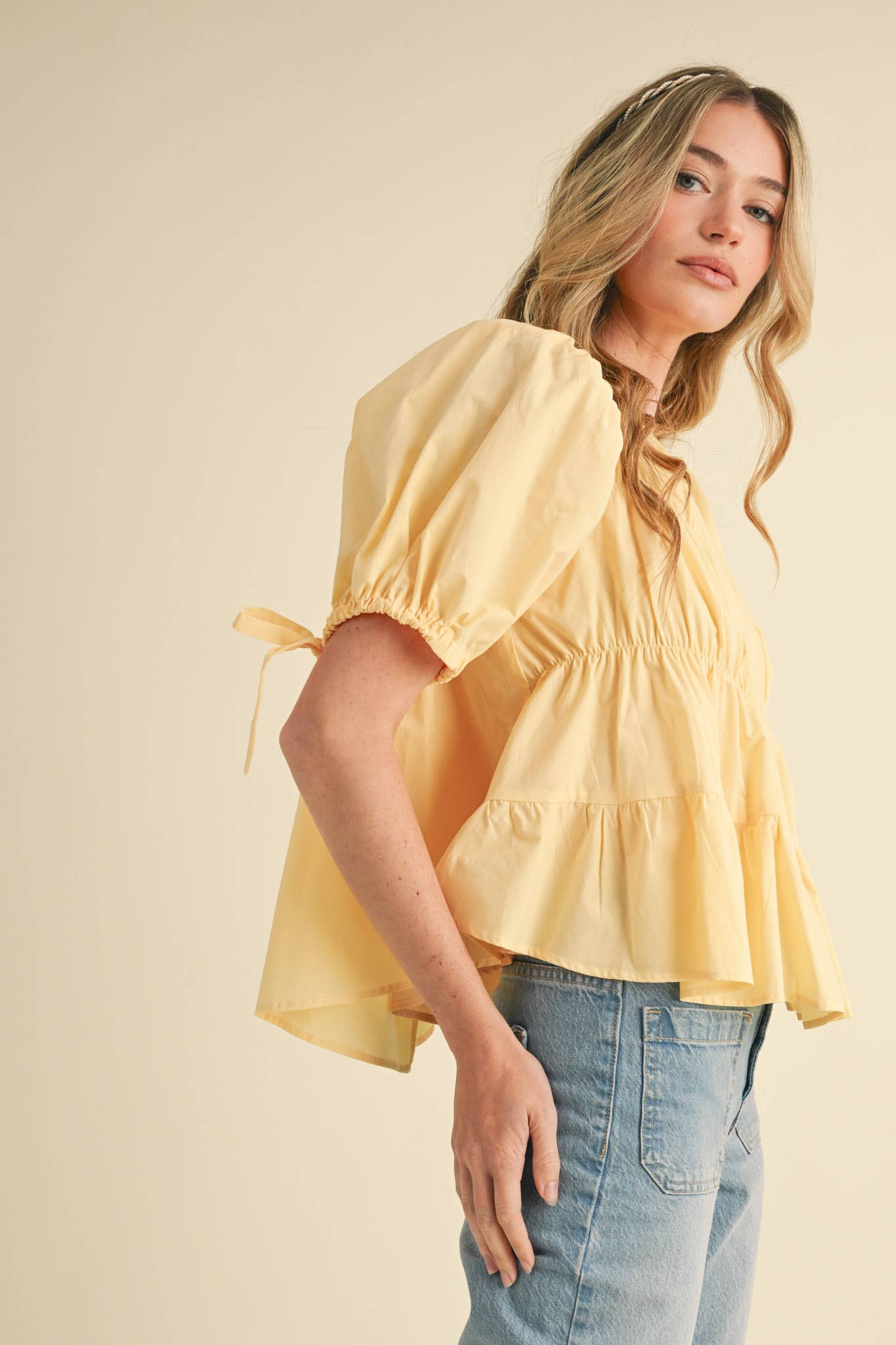 &MERCI - Wholesale Blouse - Women's - TIERED SHIRRING PUFF SLEEVE TOP MTP308132