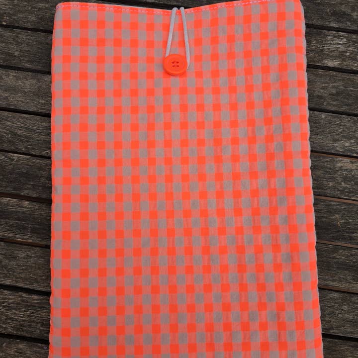 Fluorescerende orange vichy polstret bogomslag for engroshandel hos laubelgo