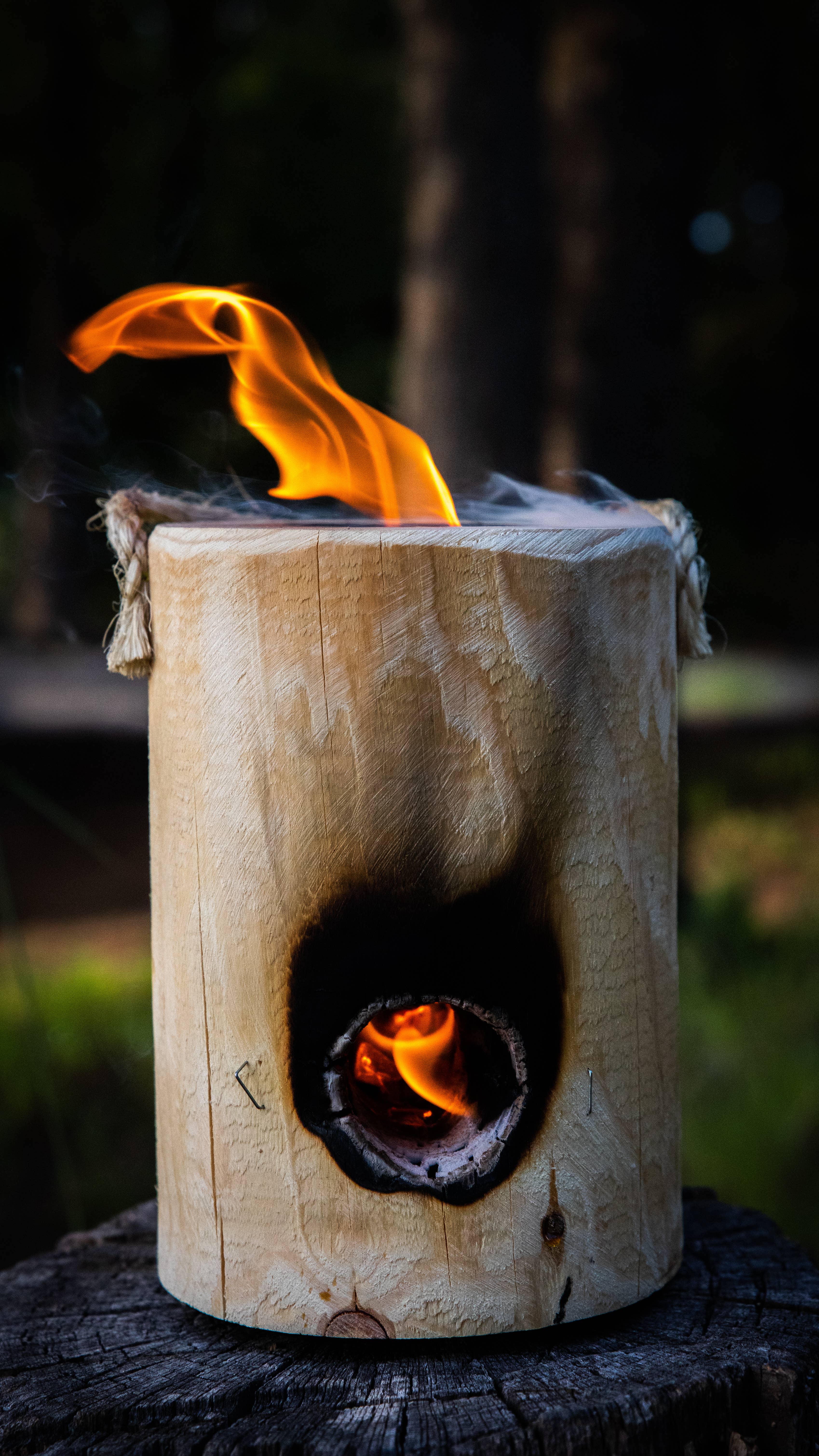 OneLogFire - Wholesale Fire Pit - Original OneLogFire 6-Logs per case   2-Hour burn time4