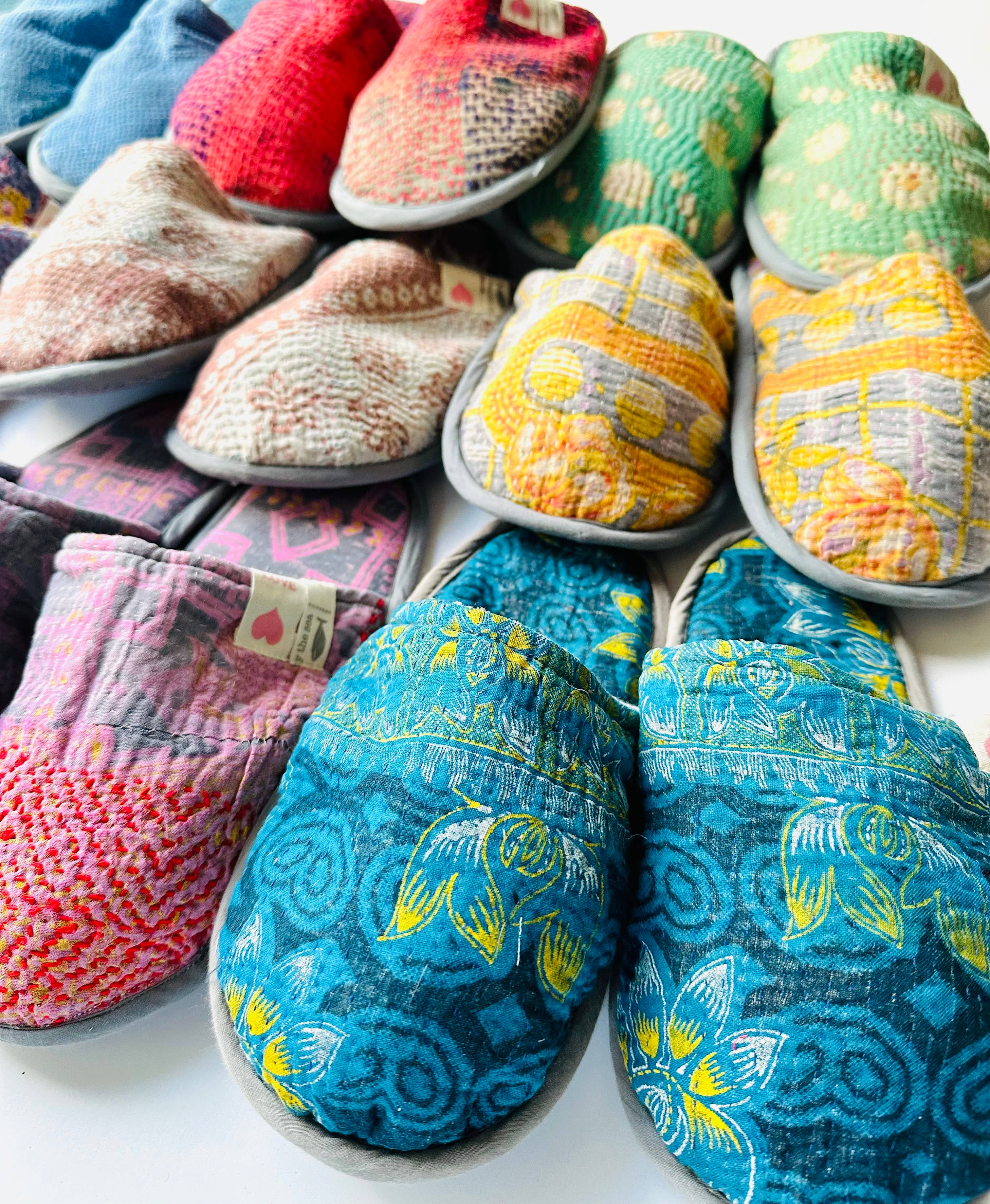 By The Sea Organics - Wholesale Slippers - Women's - HAWAIIAN MOPPING SLIPPERS13