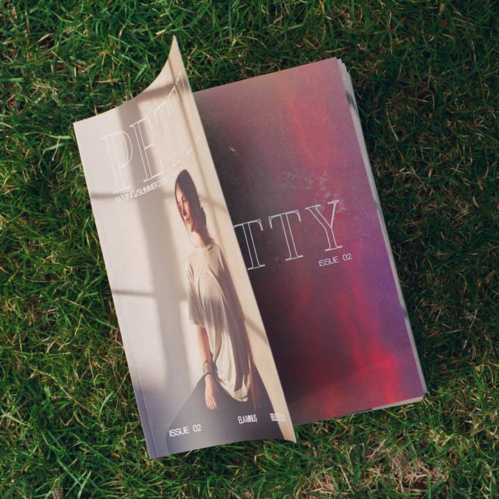 PETTY Magazine - Wholesale Magazine - Issue 02 Print0